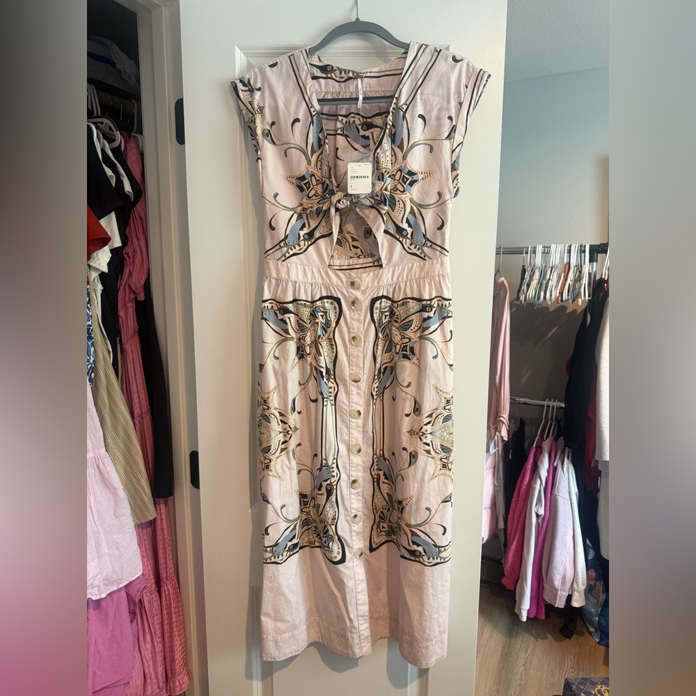 Elegant Pink Patterned Dress